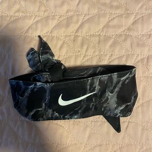 Nike headband